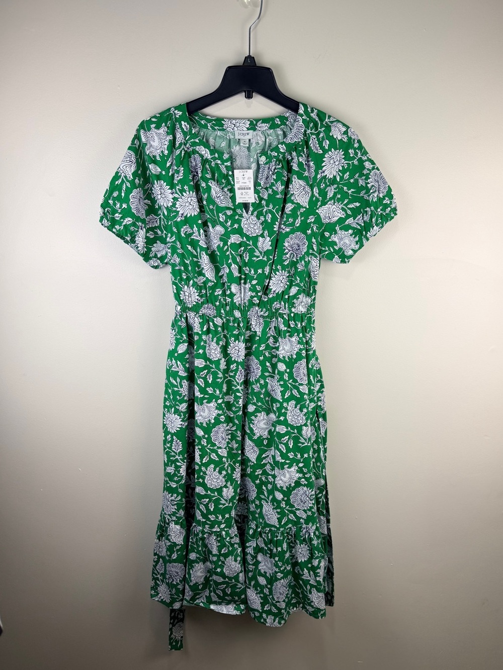 J. Crew Green and White Floral Tie-Neck dress size 4